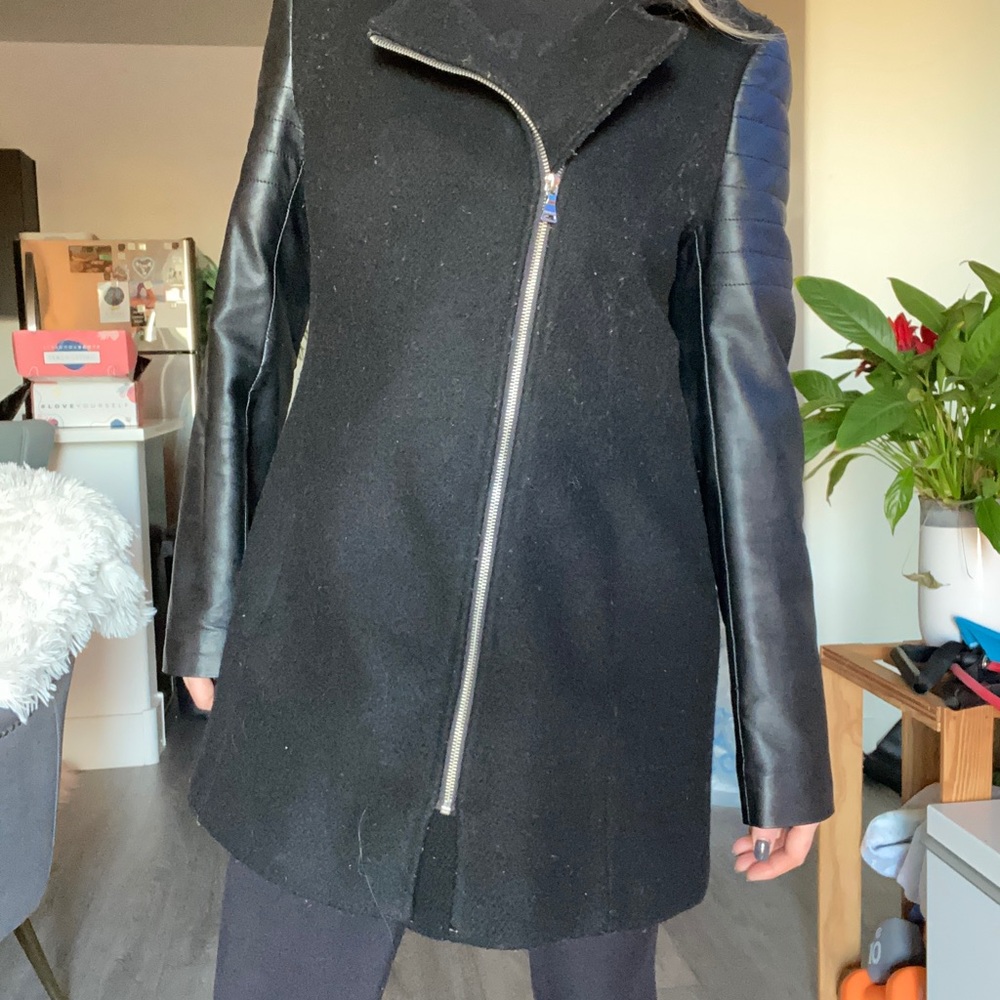Black modern and edgy trench!